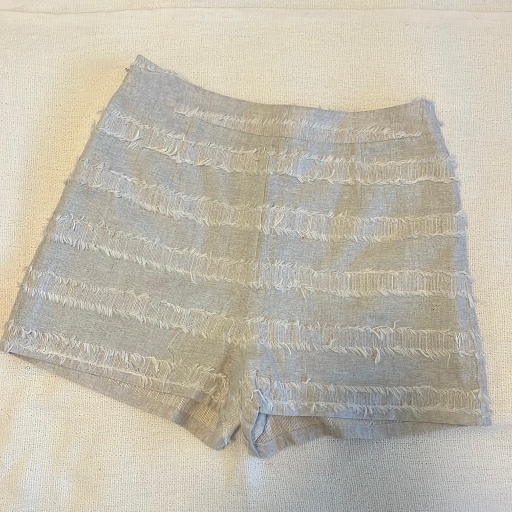 Natural shorts